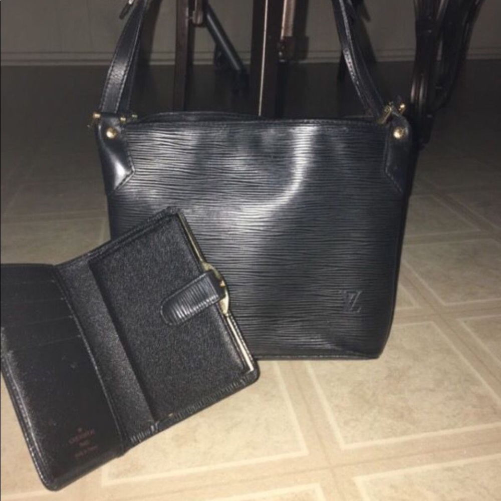 Wallet and purse